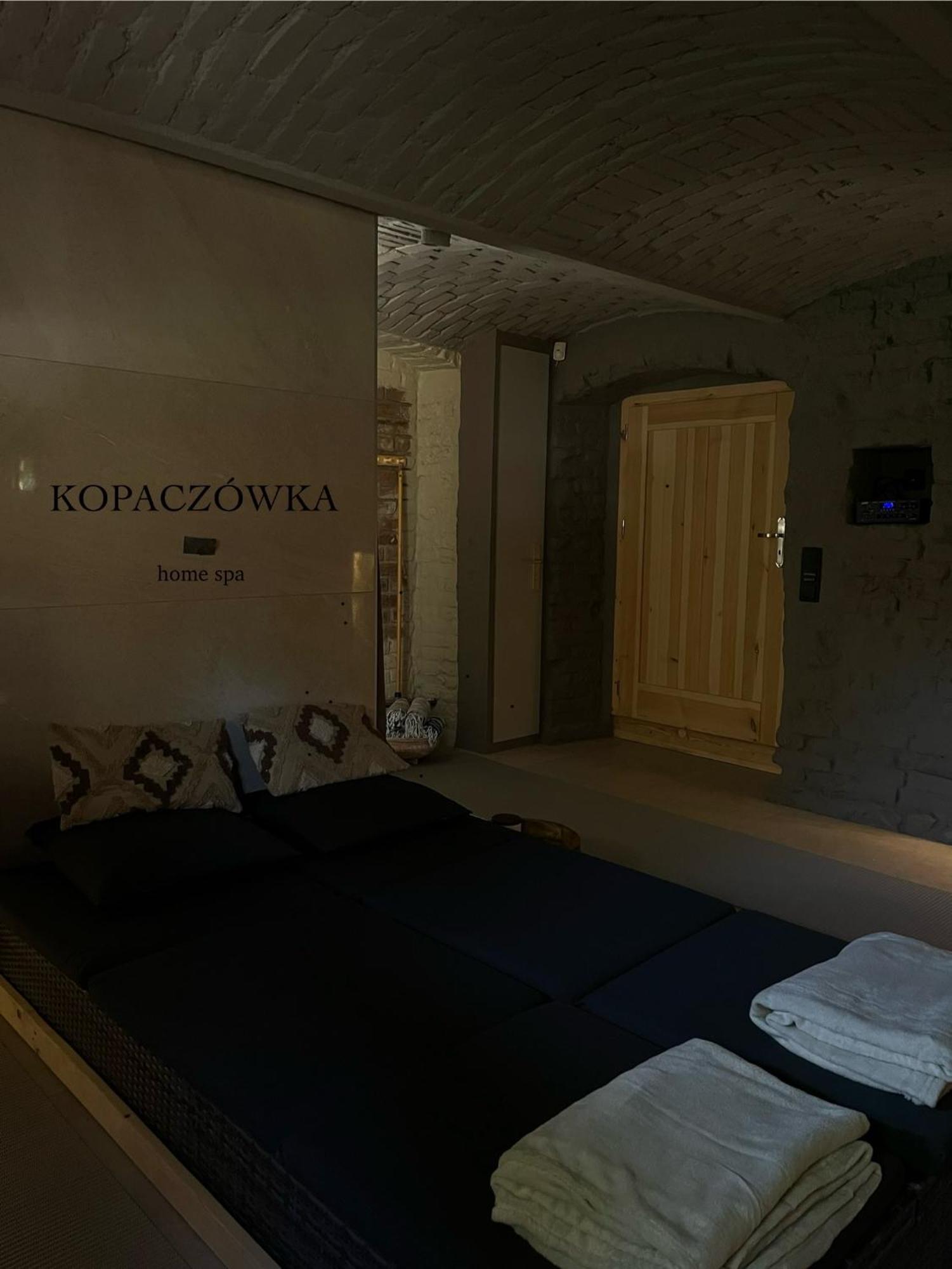 Klimatyczny Dom Kopaczowka Przytulna Miejscowka Z Kominkiem, Sauna I Ogrodem U Podnoza Gor Stolowych Радкув Экстерьер фото